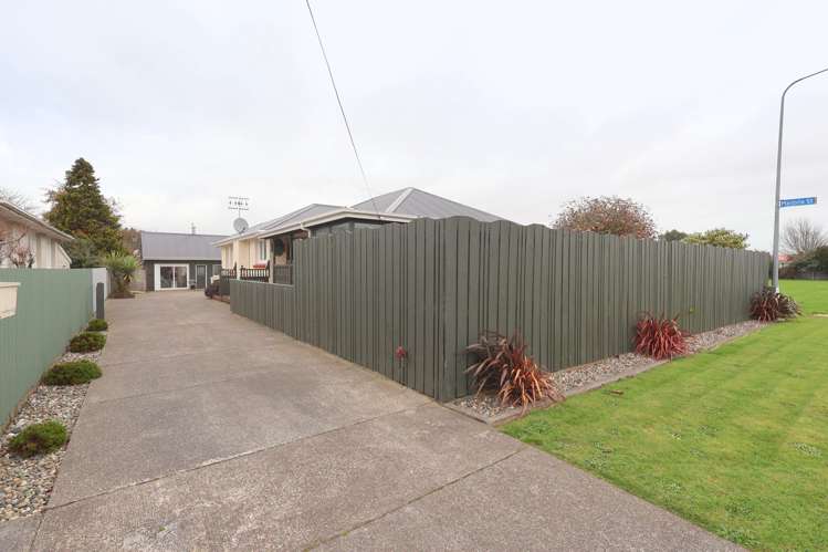99 West Street Hawthorndale_33