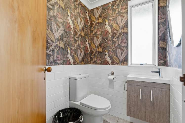 9 Kelvin Place Hamilton East_16