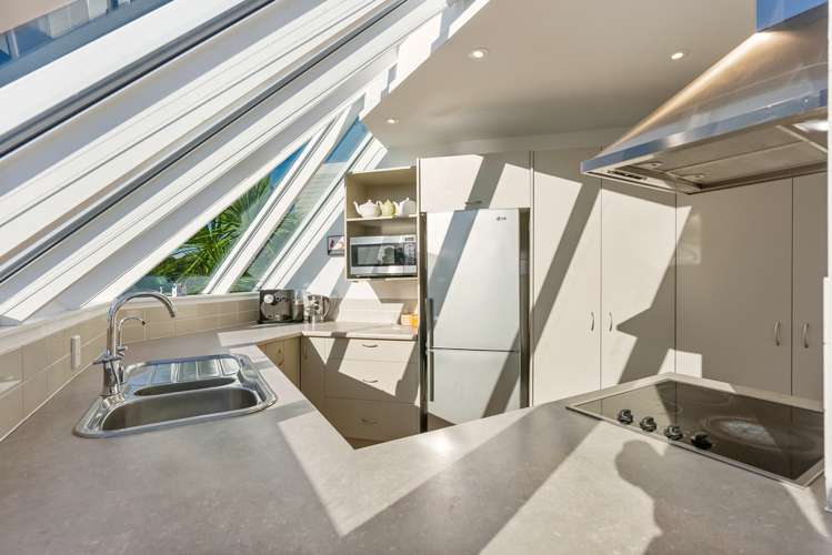 2/236 Meola Road Point Chevalier_3