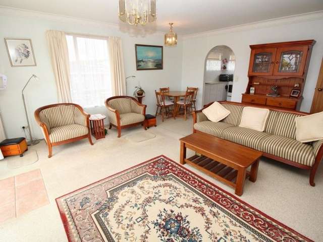 11 Faith Bullock Place New Lynn_2