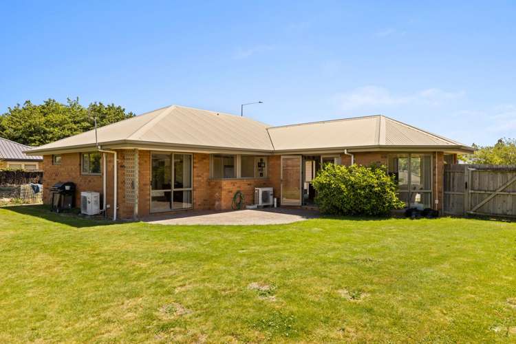 21 Springs Road Hornby_14