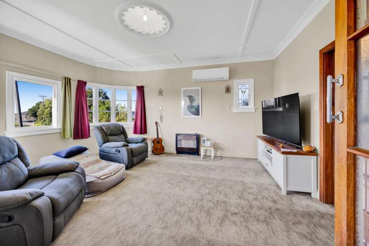 32 Leicester Street Patea_22
