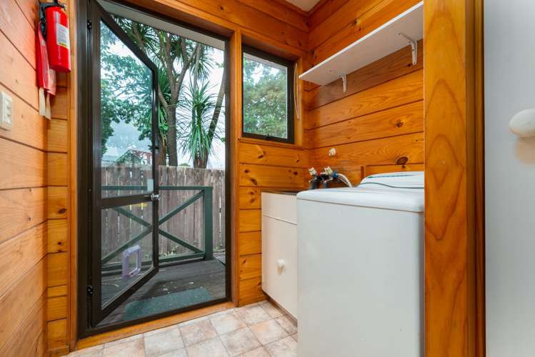 3/9 Te Kanawa Crescent Henderson_12