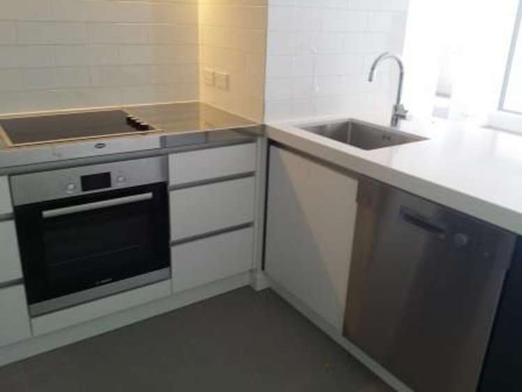 702/27 Union Street Auckland Central_24