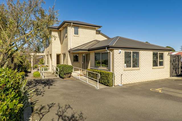 126 Lincoln Road Addington_1