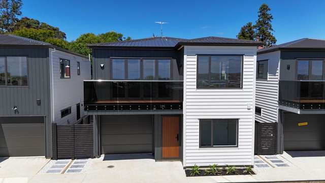 Premium Build - Sea View - Double Westlake School