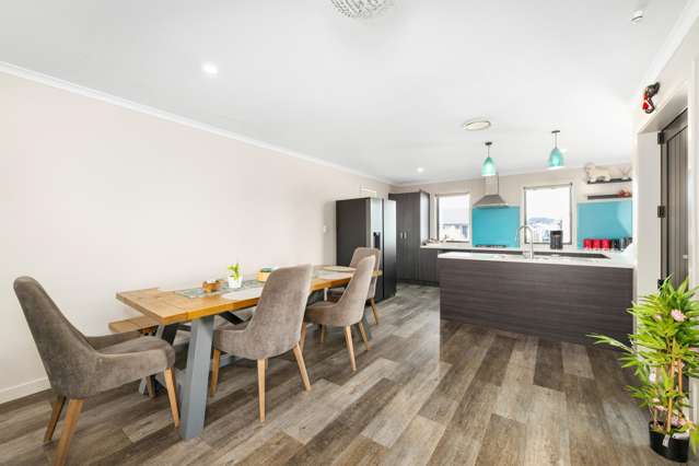 16 Spitfire Drive Burleigh_3