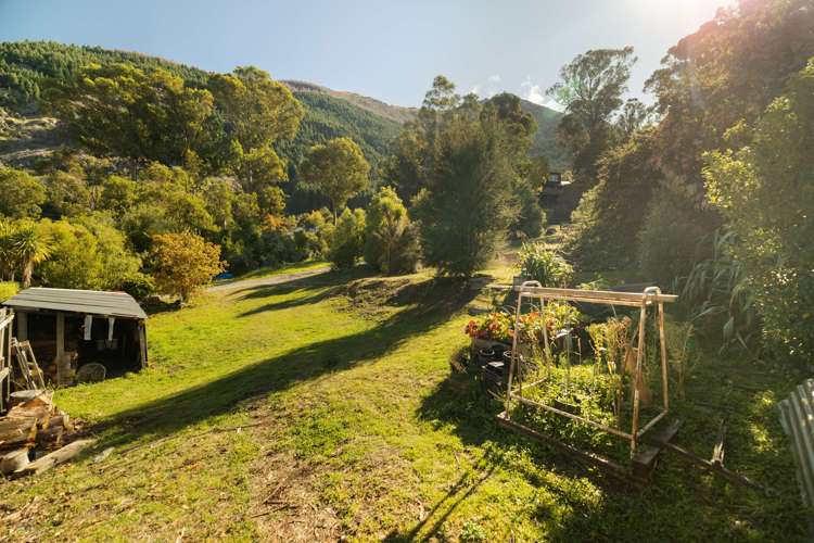 81 Arawata Terrace Fernhill/Sunshine Bay_5