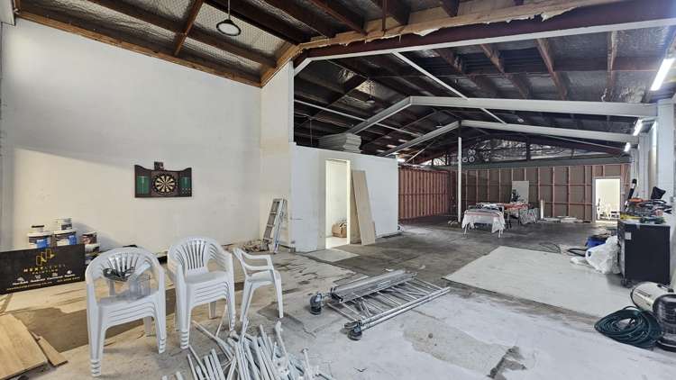 820 Karamu Road North Mayfair_2