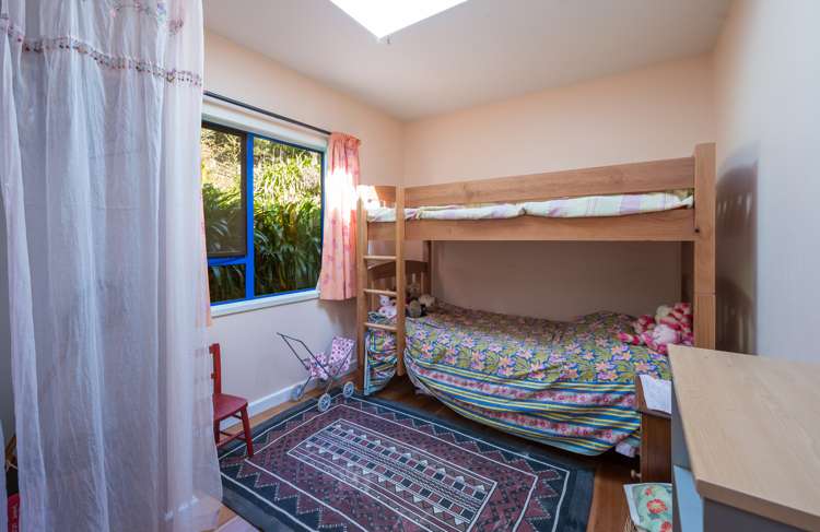 12 Airlie Street Glenduan_12