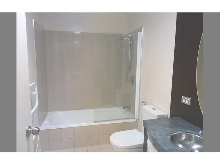 8/2 Cawley Street Ellerslie_5