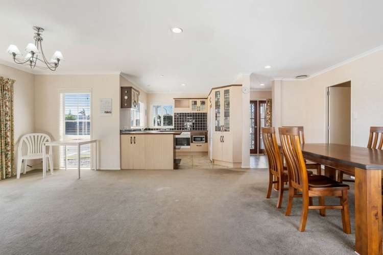 2 Sarah Place Papamoa Beach_11