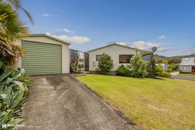 1 Norfolk Place Tairua_2