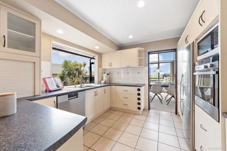 16 Flagstaff Place Massey_10