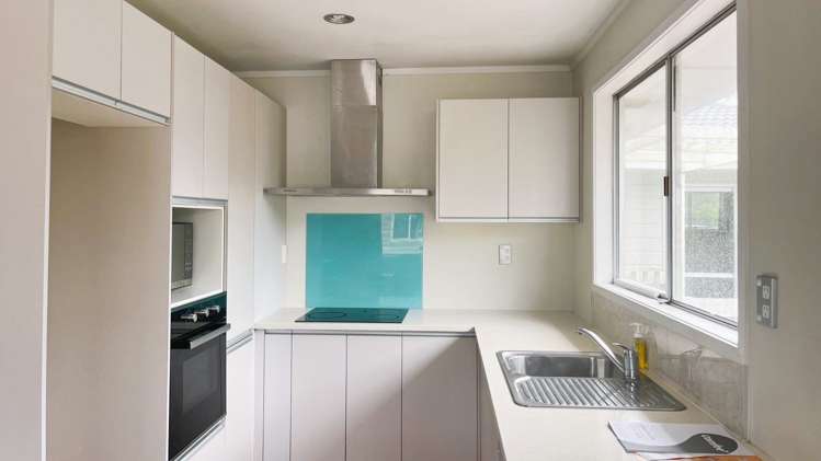 71 Chartwell Avenue Glenfield_1