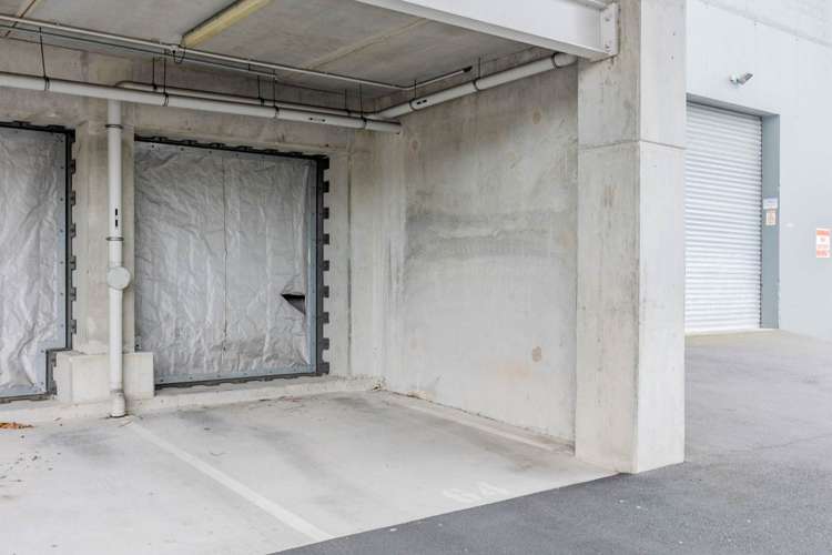 215/10 Lion Place Epsom_6