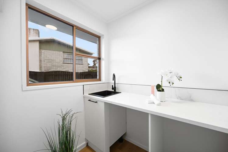 20 Splitt Avenue Glenview_16