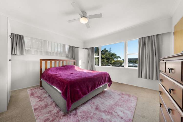 75 Lawrence Crescent_5