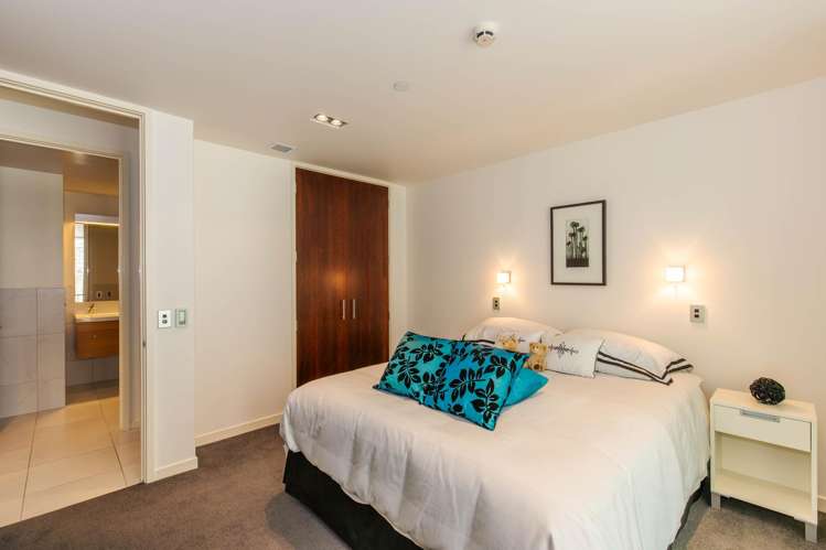 105/283 Wakefield Quay Stepneyville_17