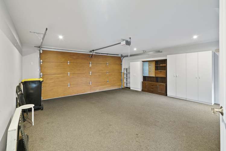 13 Covent Drive Stoke_19