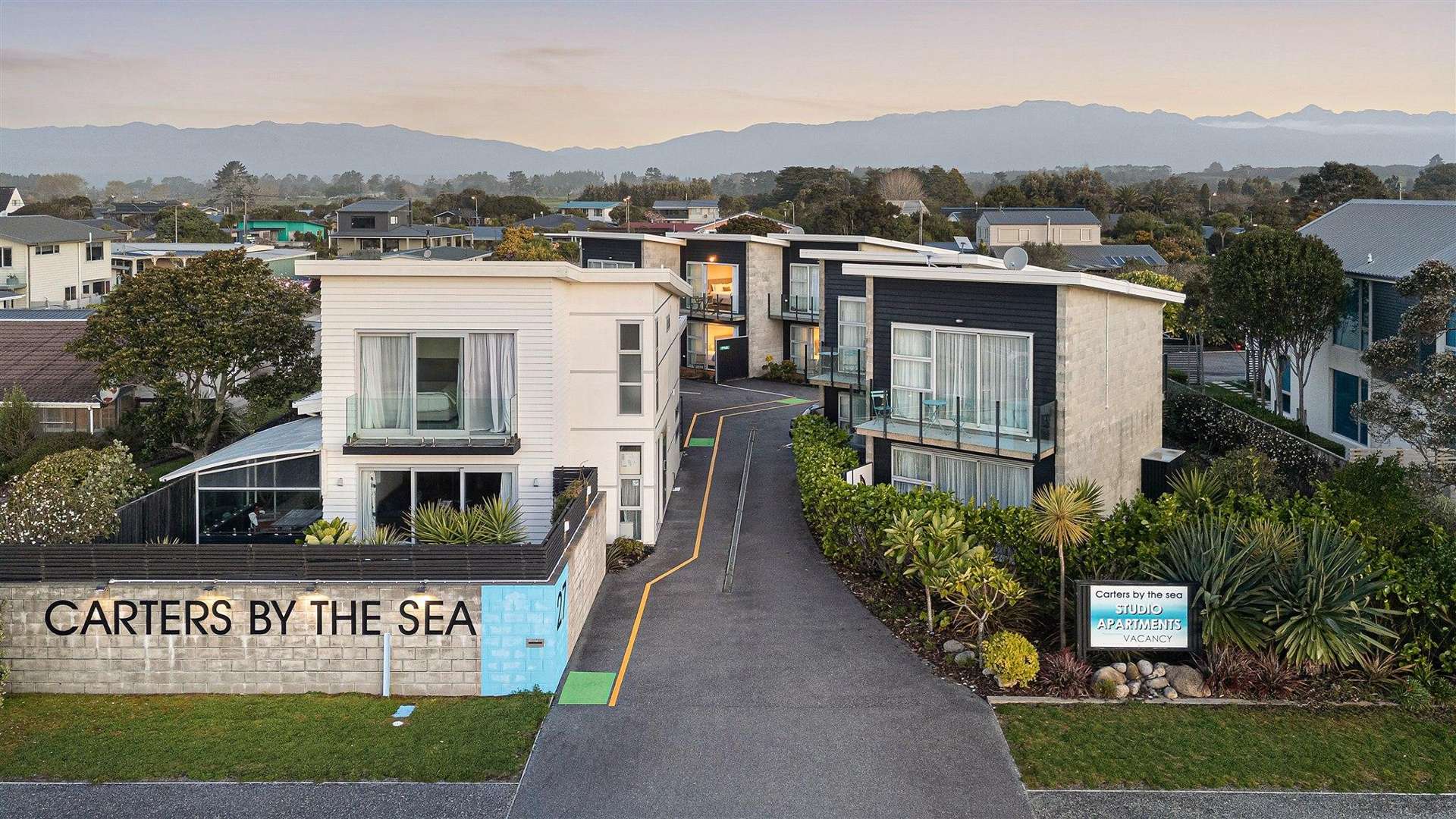 5,7 and 8/27 Marine Parade Carters Beach_0
