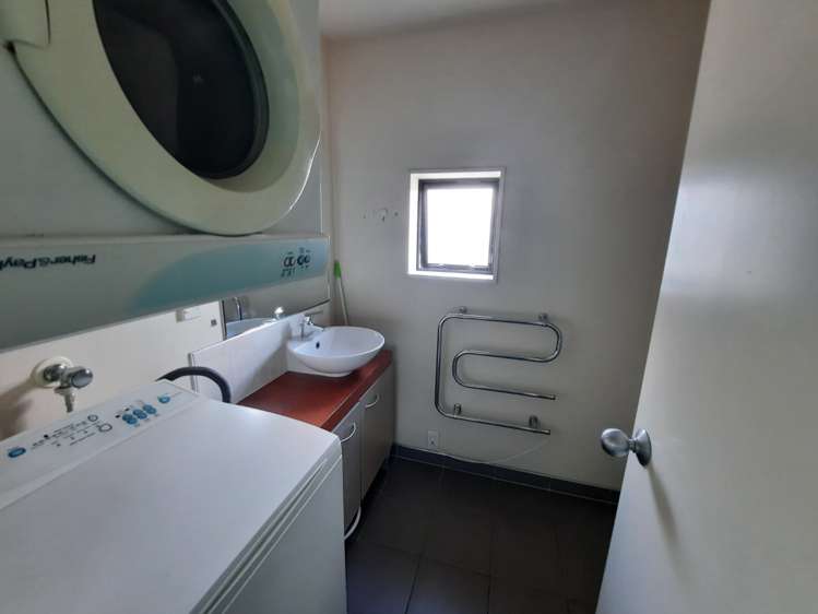 15F/76-84 Albert Street 10015_7