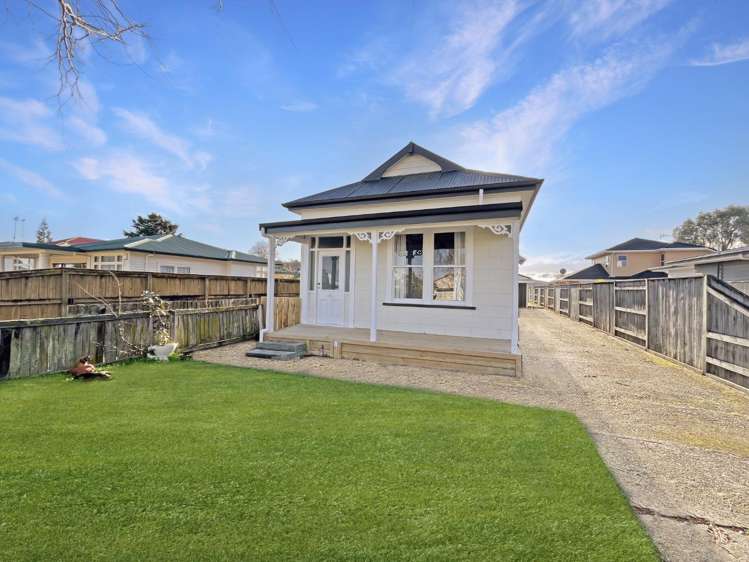 305 Featherston Street_0