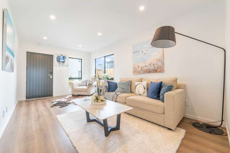 3 Seelie Court Flat Bush_2