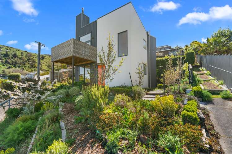 6 Selwyn Road Lyttelton_21