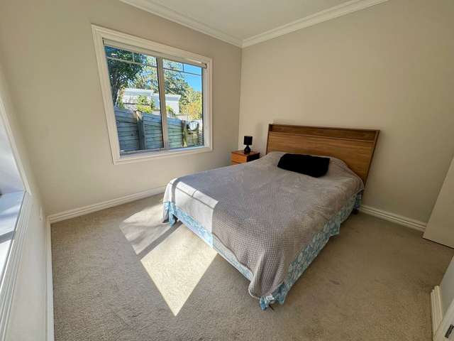 Modern Room For Rent - Ensuite and Kitchen