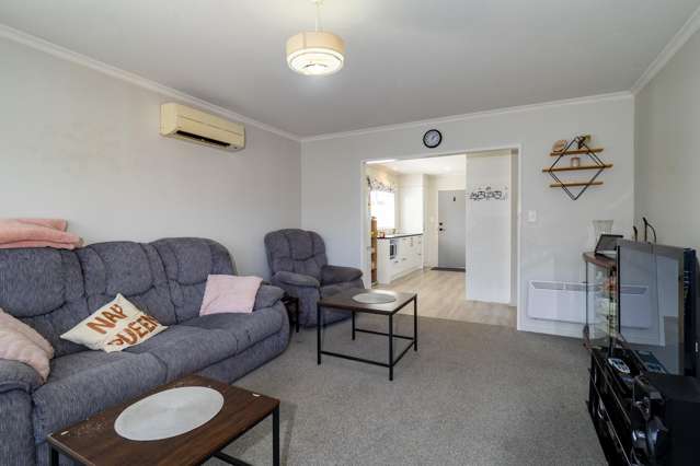 83/4 Cox Street Ashburton_4