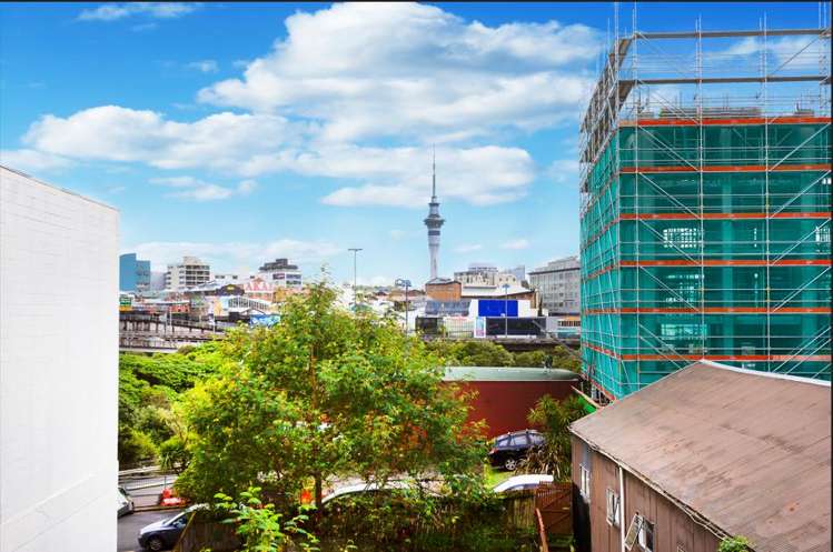 2i/30 Randolph Street Eden Terrace_10