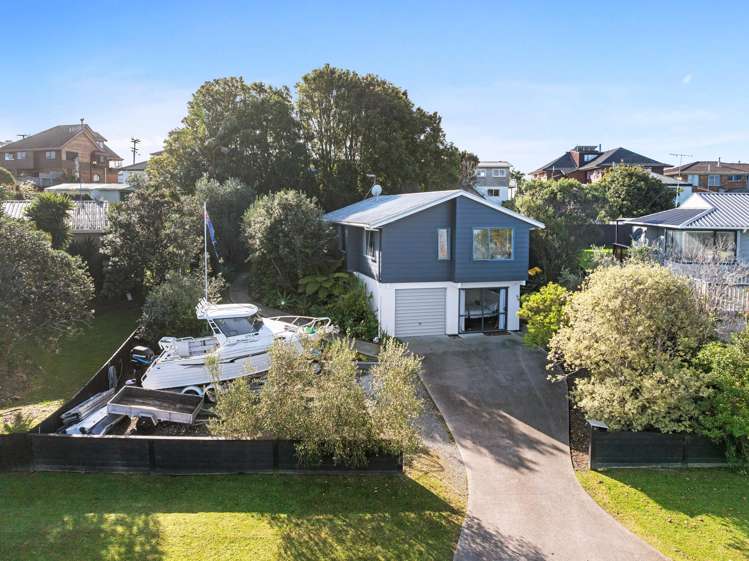 11 Donald Street Stanmore Bay_1