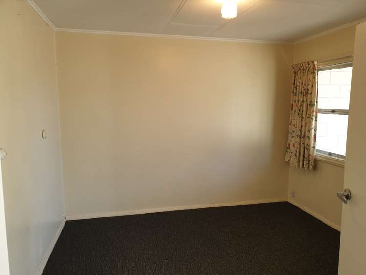 2/49 High Street Renwick_7