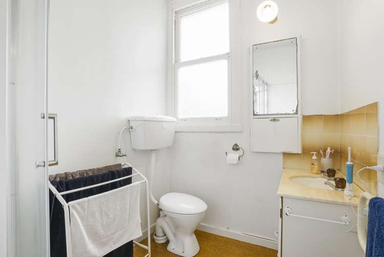 724 North Road Clevedon_16