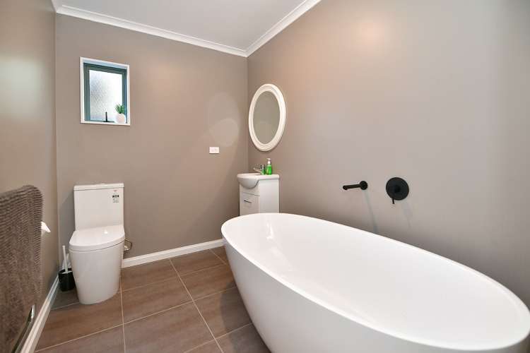 34 Midshipman Court Gulf Harbour_17