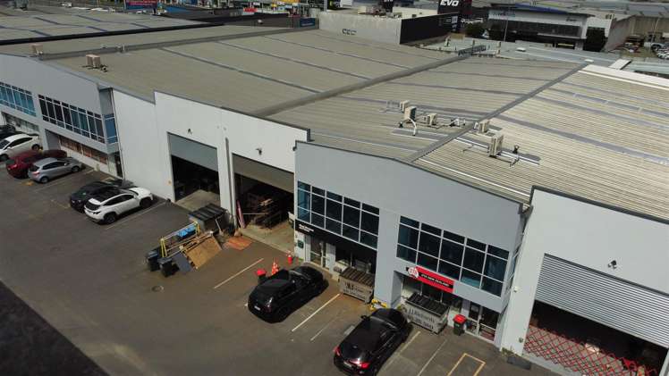 2/27 Cain Road Penrose_7