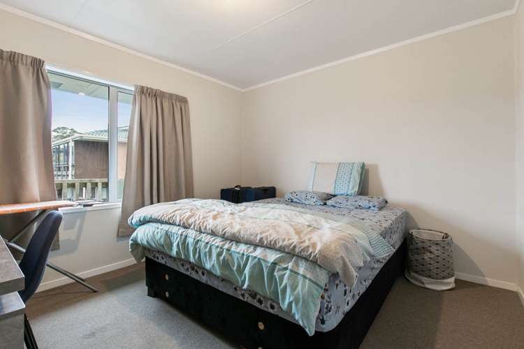 2/23a Balmain Road Birkenhead_11