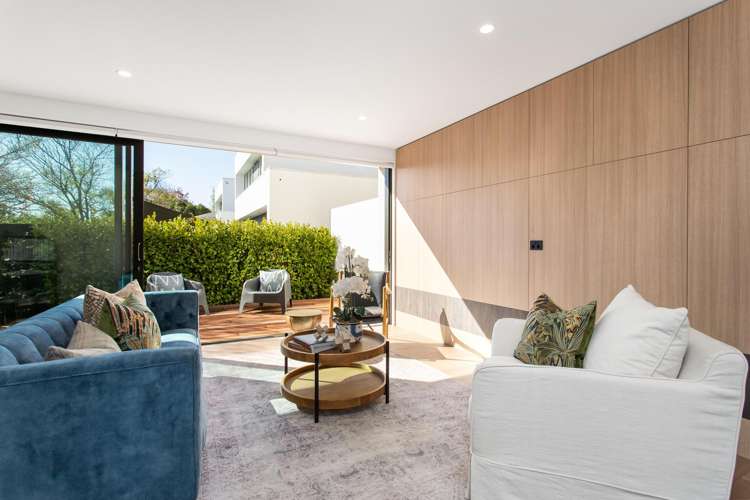 2/34 Courtenay Street_5