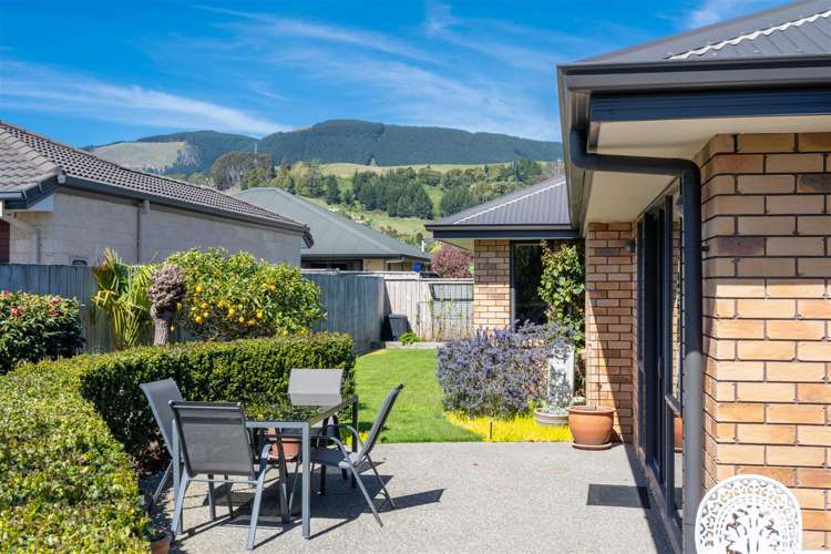 8 Cambelldon Crescent Stoke_4
