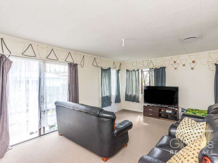 1/4 Ireland Place Ranui_2