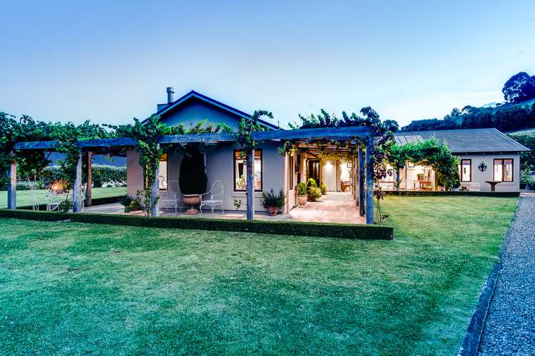 99 Kent Terrace Taradale_10