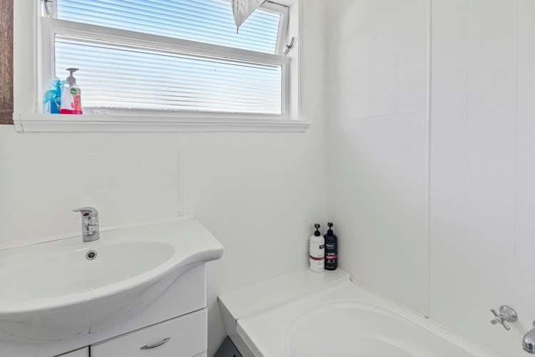 1 Piko Street Toi Toi_14