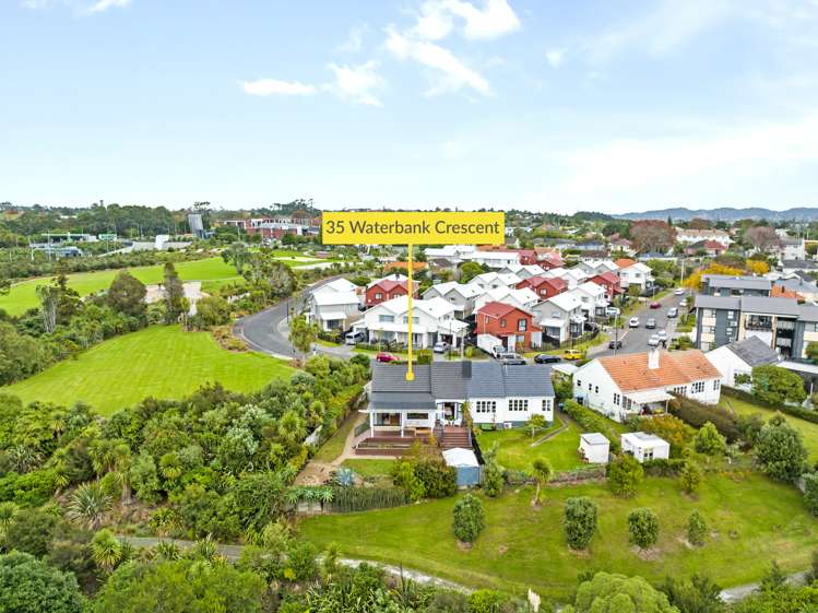 35 Waterbank Crescent Waterview_18