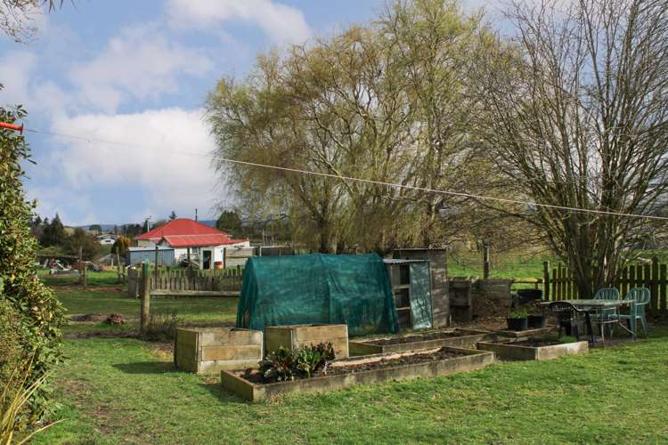 32 Hurst Street Kaitangata_21