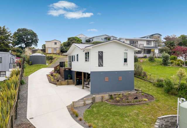 73 Carlton Crescent Maraetai_1