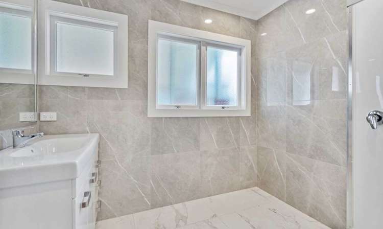 109 Hutchinsons Road Bucklands Beach_11