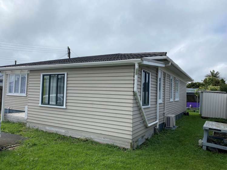 13a Reid Road New Lynn_15