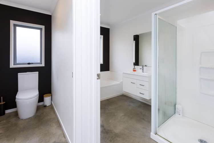 14 Passchendaele Grove Trentham_12