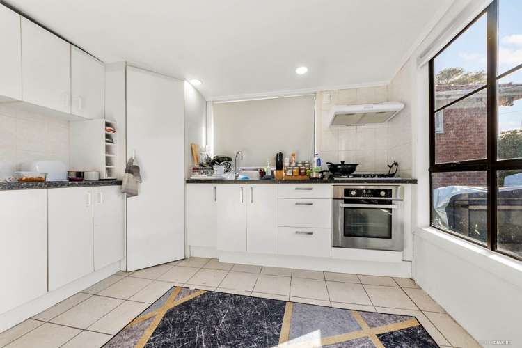 143 Hutchinson Avenue New Lynn_5